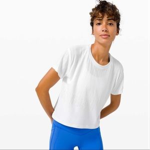 NWT lululemon train to be short sleeve | size 4